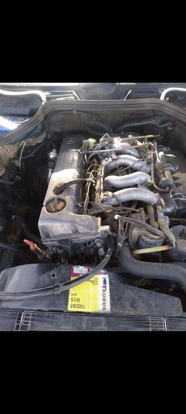  Mercedes w124 diesel 250D bonne état 