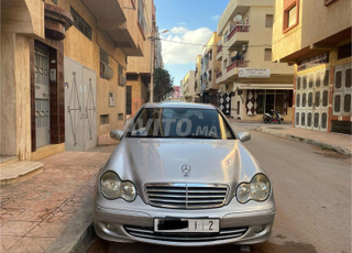 Mercedes-Benz 220 Diesel Manuelle 2006 à Salé