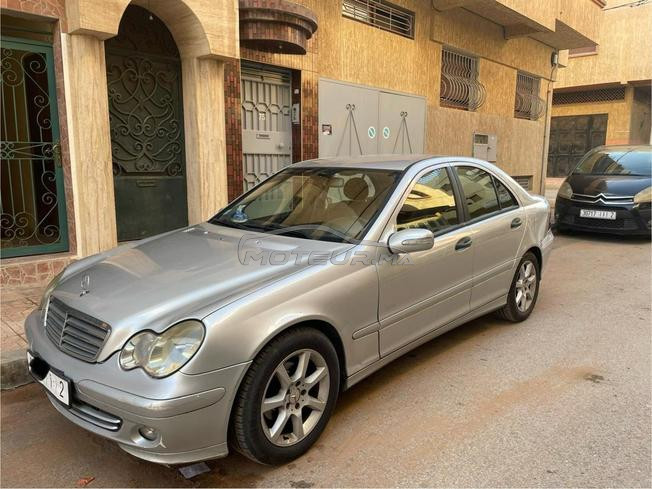 Mercedes-Benz 220 Diesel Manuelle 2006 à Salé