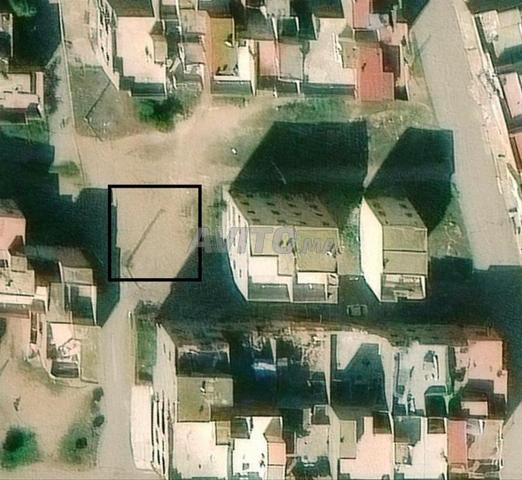 بقعة أرضية 122 متر مربع صالحة لبناء فرن