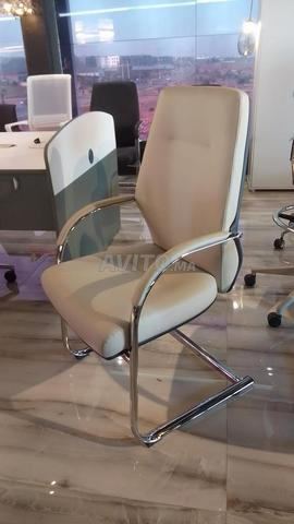  Mobilier de Bureau Adapté et  Professionnels - 2