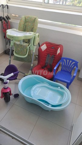 Chaise, poussette, baignoire