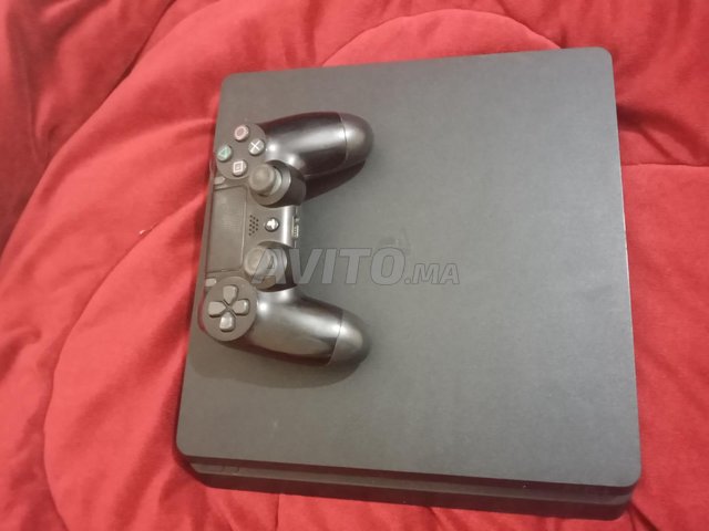 PlayStation 4 slim