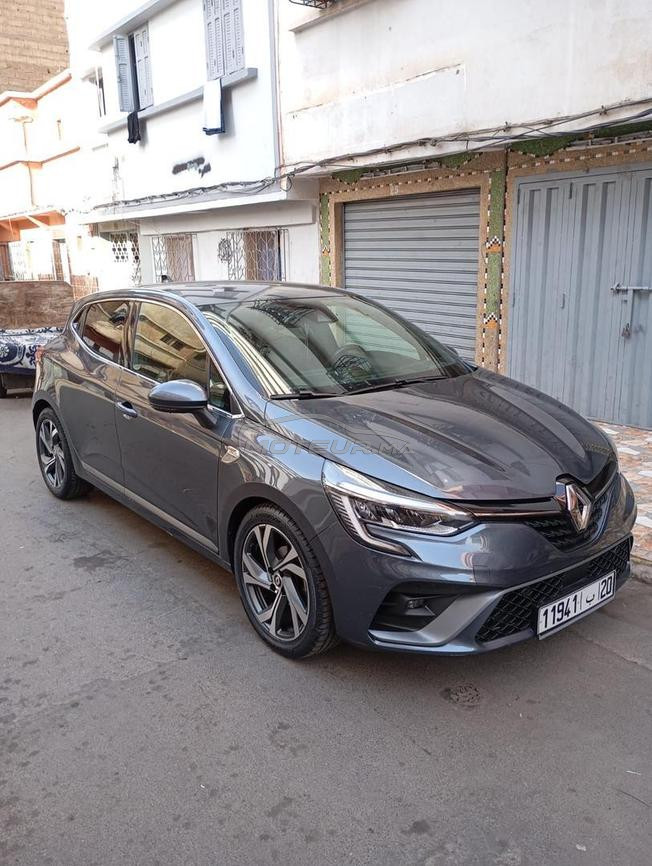 Renault Clio Diesel Manuelle 2024 à Casablanca