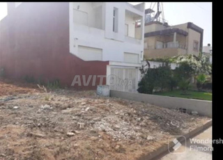 بقعة فيلا للبيع