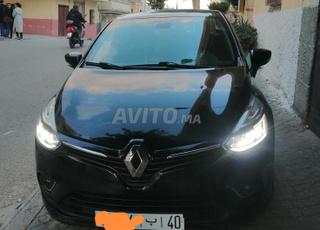 clio 4 intense automatique première main 