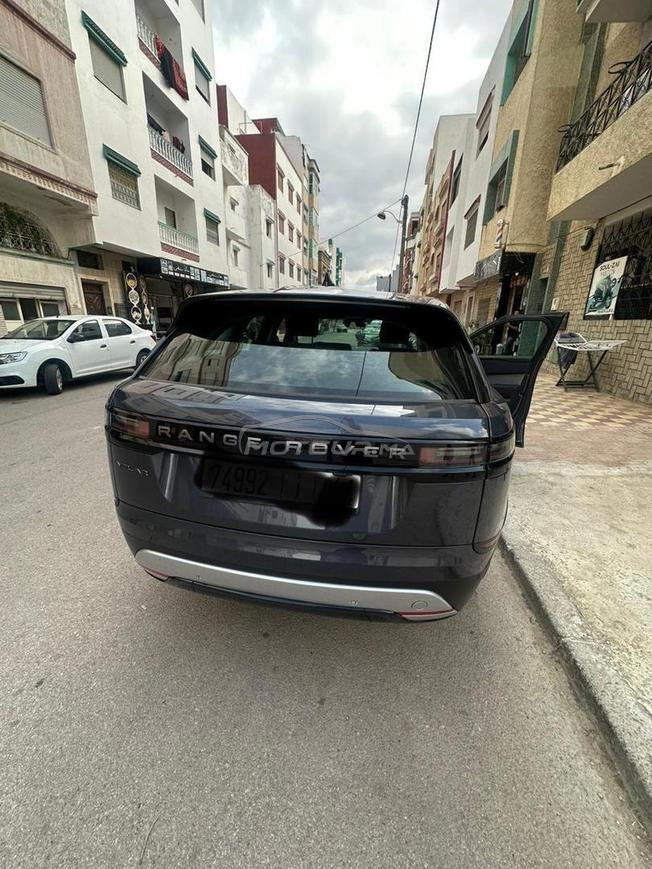 range rover. velar