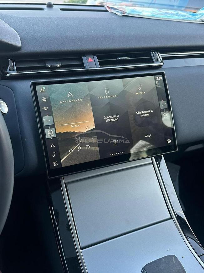 range rover. velar