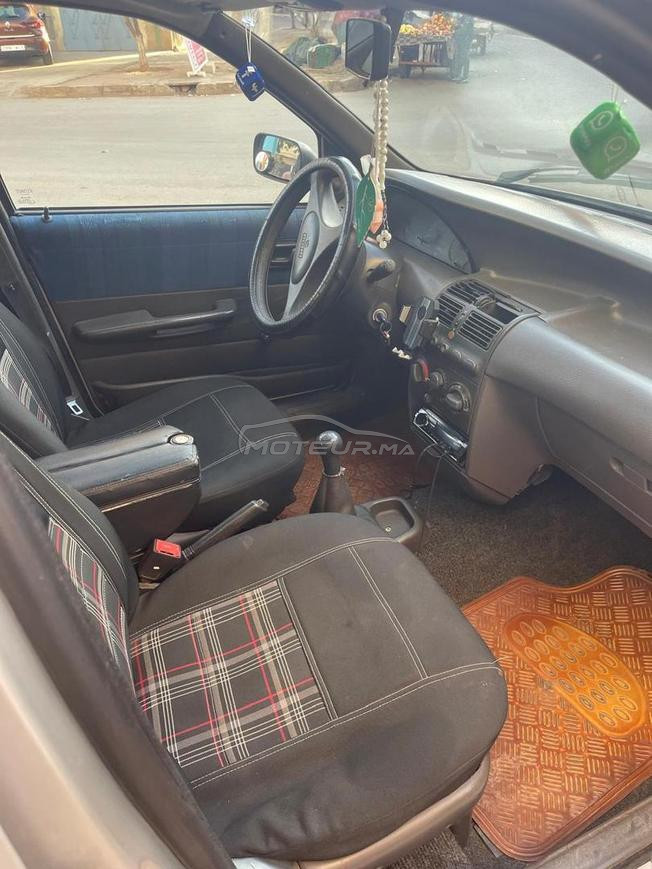 Fiat Punto Essence Manuelle 1999 à Khouribga