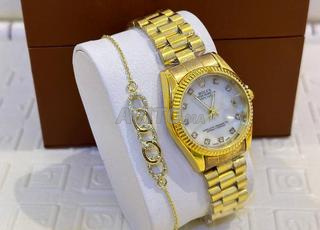 ساعات يدوية