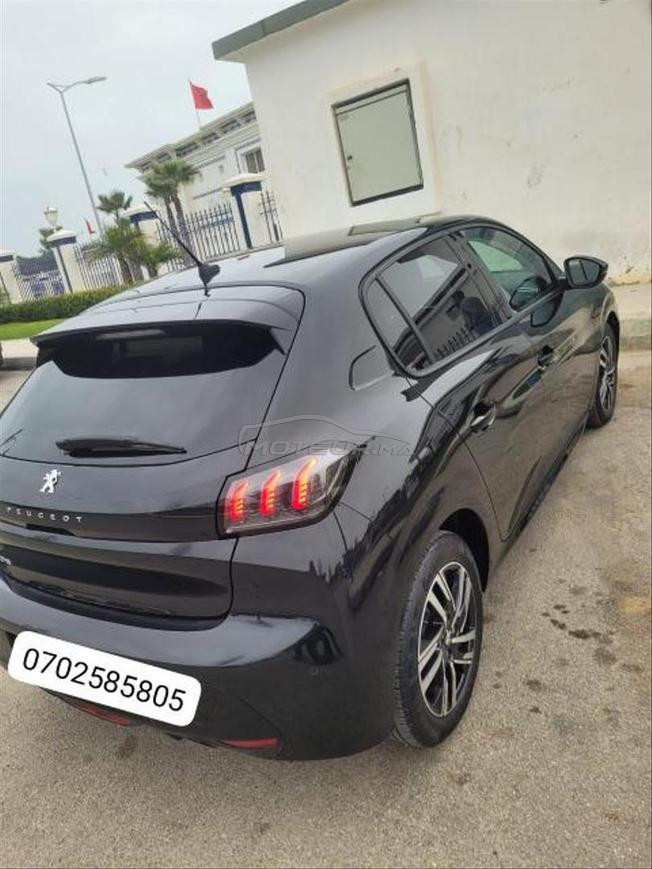 Peugeot 208 Diesel Manuelle 2022 à Tanger