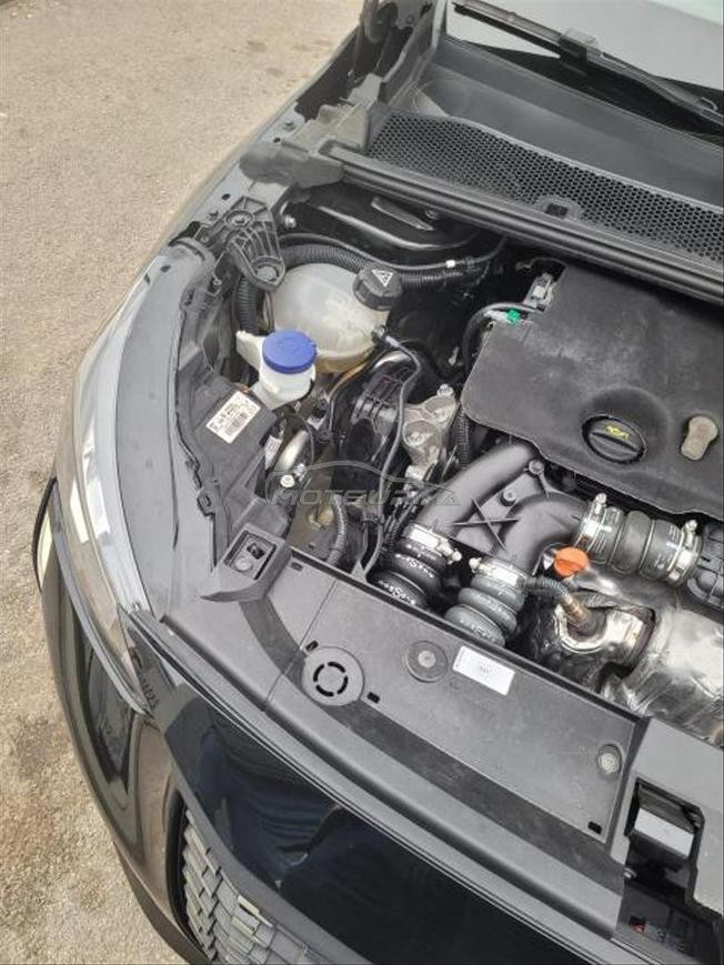 Peugeot 208 Diesel Manuelle 2022 à Tanger