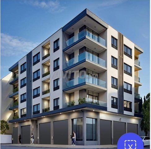 Appartement , commerces  champ de course