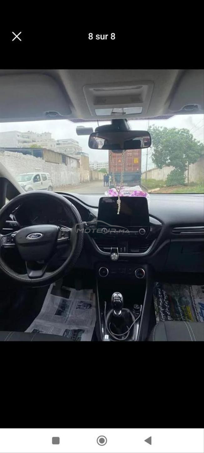 Ford fiesta en très bon état 