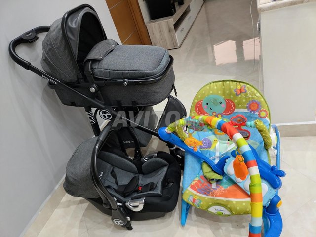 Poussette siège auto relaxe tapis d'éveil