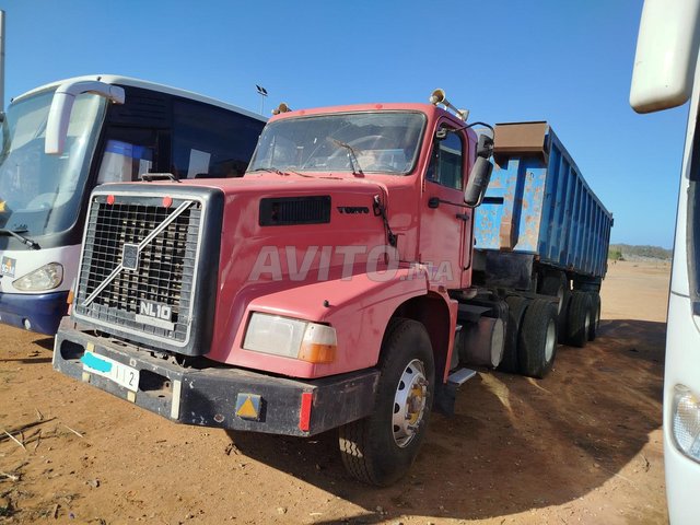 NL10 اليد الأولى