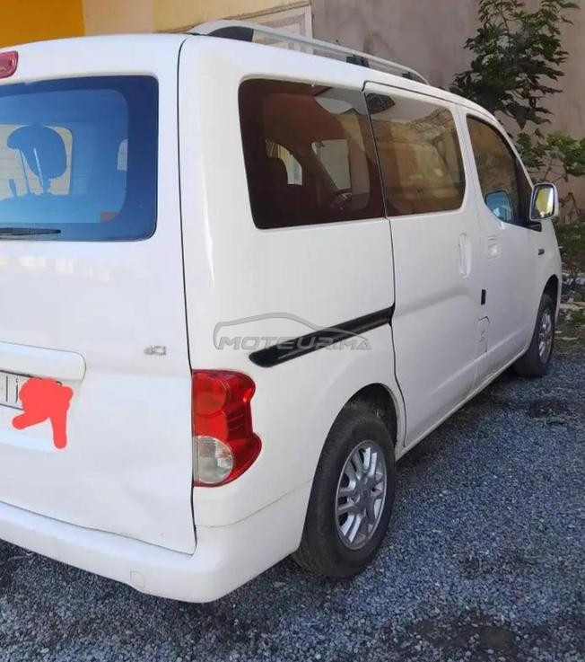 nissan evalia très bon état 