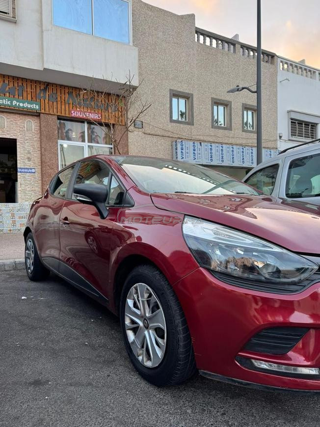 Renault Clio Diesel Manuelle 2017 à Agadir