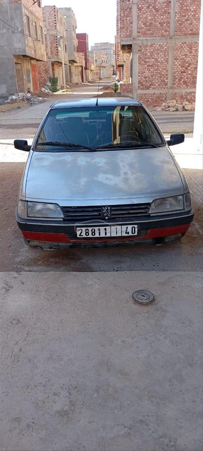 Peugeot 405