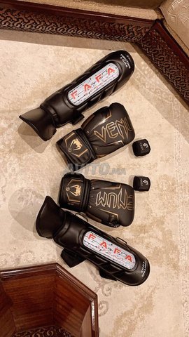 Gants box et protege tibia 