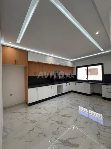 étage villa libre//faculté 