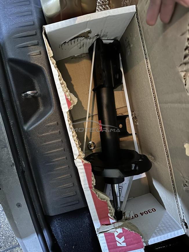 Deux amourtisseurs d’une mercedes Classe A 180 CDI 