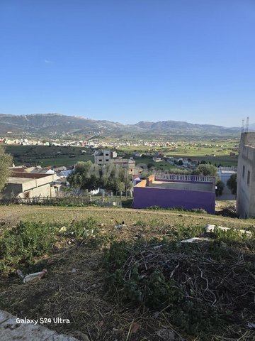 terrain a vendre titré bien placé 