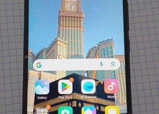 التيليفون باقي نقي والكاميرا مزيانة