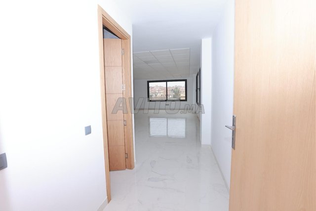 Plateau bureau à Vendre 