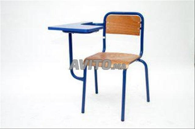  chaises semi-métalliques écritoire fixe en bois