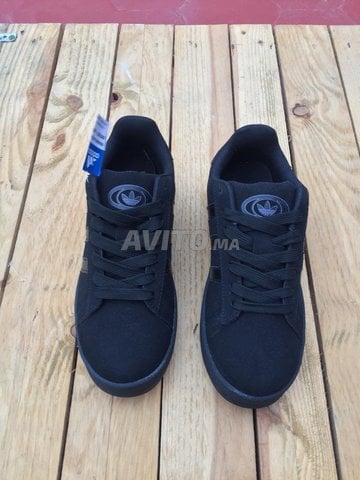 adidas campus black dipo dans les tailles 42/43