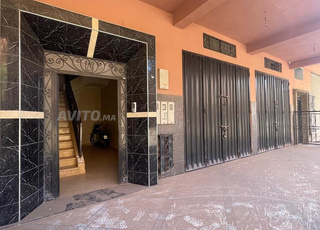 Maison Commerciale A vendre Mhamid Nahda