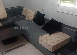 Salon moderne très bonne état 