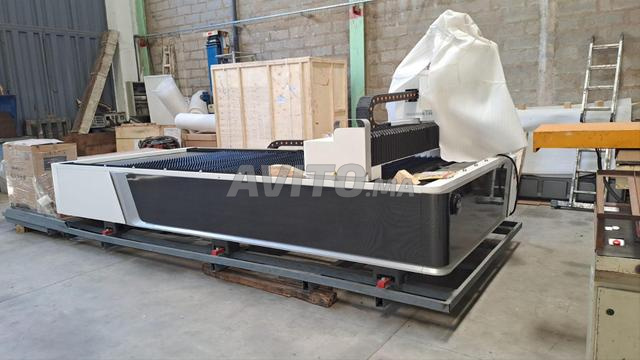 DECOUPE LASER / MACHINE DE DECOUPE LASER A FIBRE