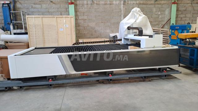 DECOUPE LASER / MACHINE DE DECOUPE LASER A FIBRE