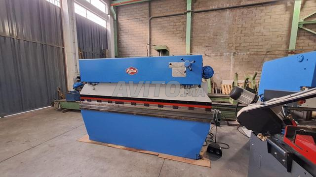 plieuse / presse plieuse hydraulique