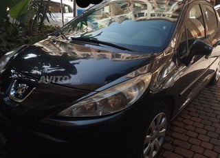 Peugeot 207 Diesel Manuelle 2010 à Casablanca