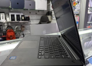 Dell Precision 5540 i7 9eme Gen 16GB Ram 1Tb SSD