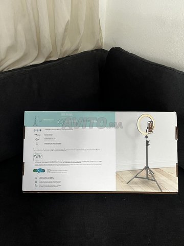 Ring light neuf jamais utiliser 