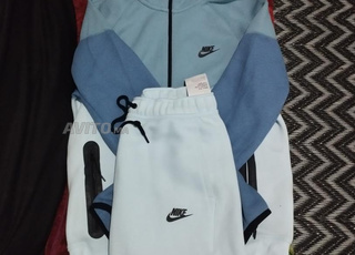 survêtement tech 2024