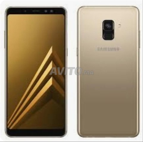 قابل للمقايضة زائد حافضة و250 dh مقابل iphon xs