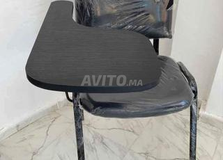 chaise avec écritoire كرسي مع مكتب لكتابة