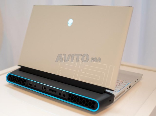 Alienware AREA m51 i9 