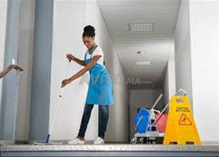 FEMMES DE MENAGE NOUNOUS ET GARDES MALADE