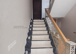 ديبو للبيع  الحي الصناعي  أيت ملول  600متر