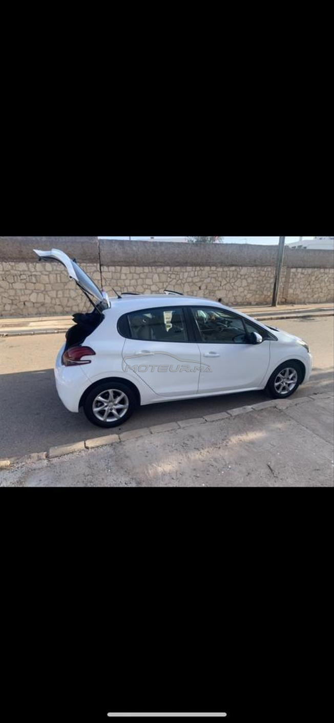 Peugeot 208 Diesel Manuelle 2018 à Agadir