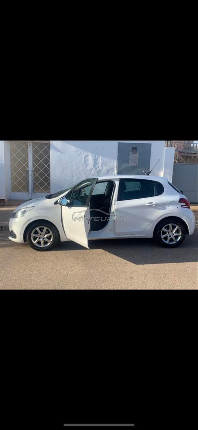 Peugeot 208 Diesel Manuelle 2018 à Agadir