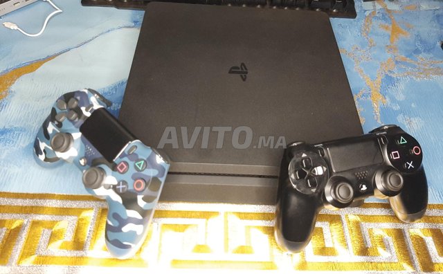 PS4 Slim 500Go - Originelle - 13 Jeux Inclus