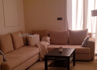 Canapé et table basse 