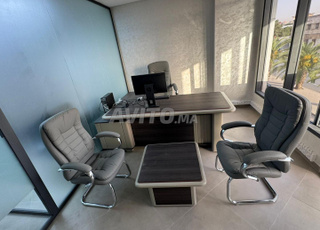 	💡 مكاتب مستوردة، تجمع بين الأناقة والعملية